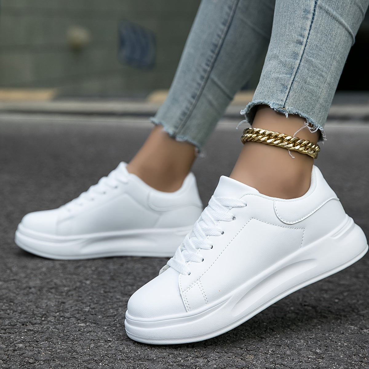 Romy - Sneaker aus weißem Leder mit reinem Look