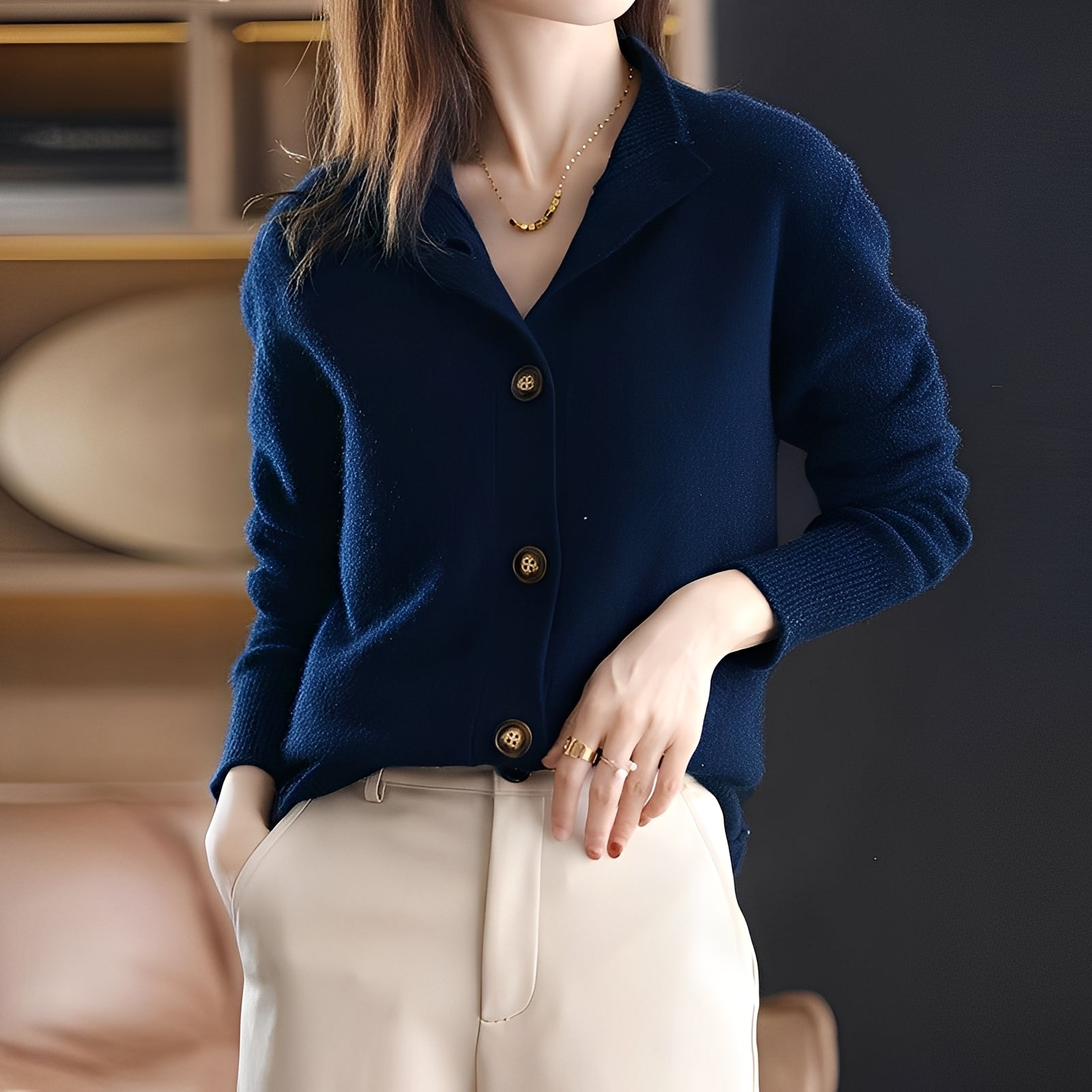 Emily - Fein gestaltete Damen-Strickjacke