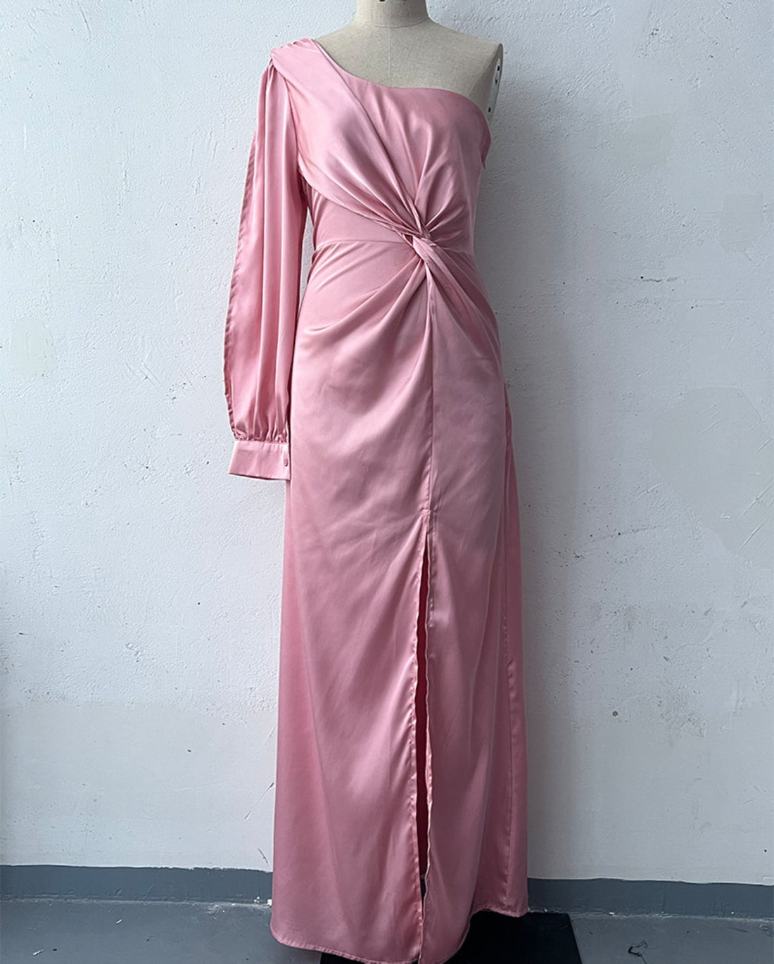 Helena - Elegantes Ein-Schulter-Kleid mit Schlitz für Frauen