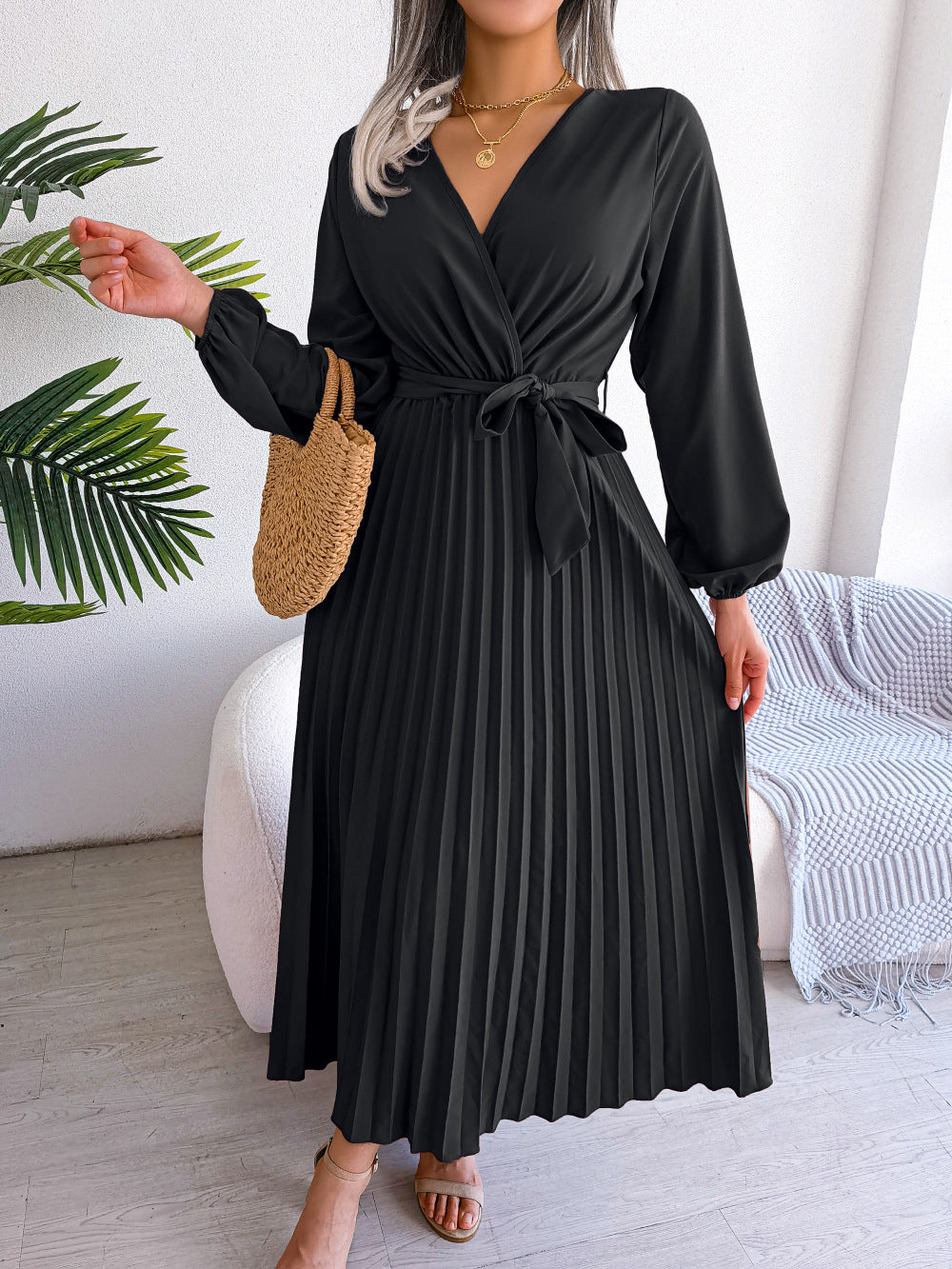 Alicia - Stilvolles Damen-Maxikleid mit Falten und Gürtel