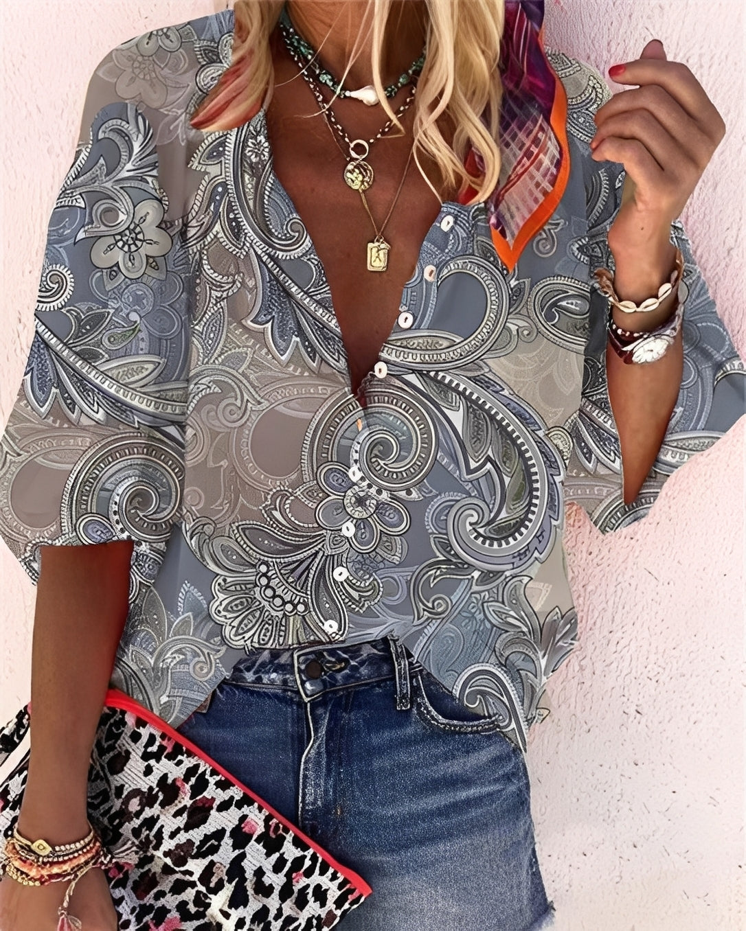 Darcie - Modische, locker geschnittene Damenbluse mit Muster