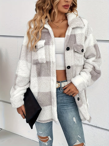 Alice – Flauschige Karo-Jacke