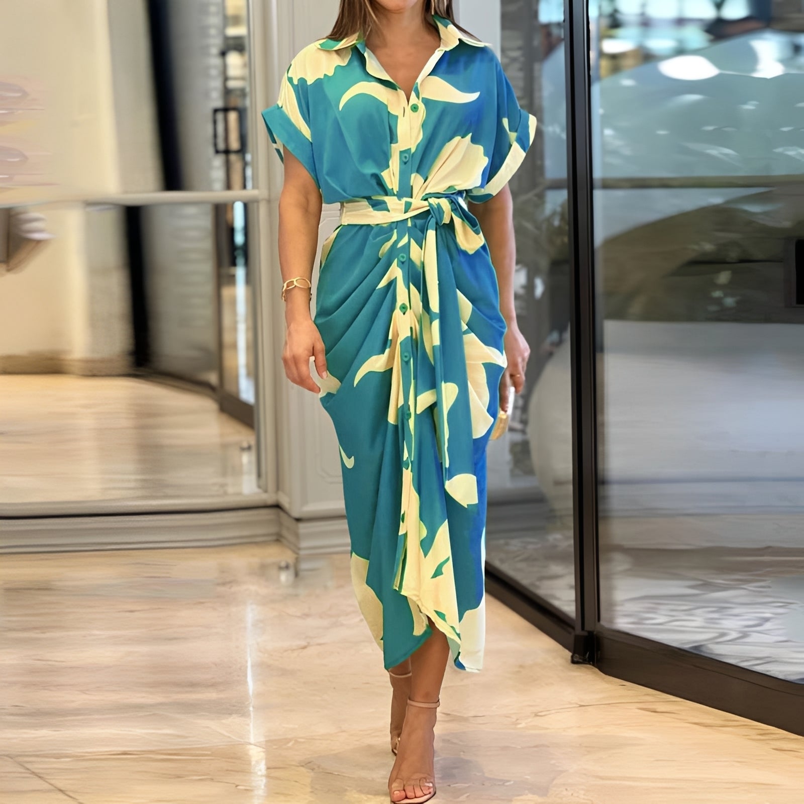 Christi - Lässiges, weit geschnittenes Damenkleid mit Knopfleiste