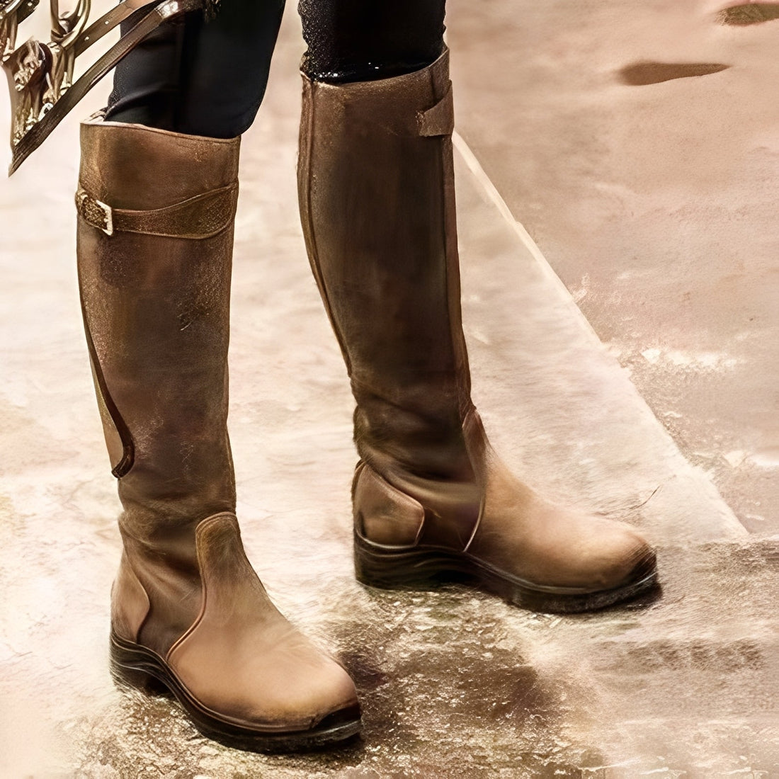 Lucie - Damen-Lederwanderstiefel mit Riemen