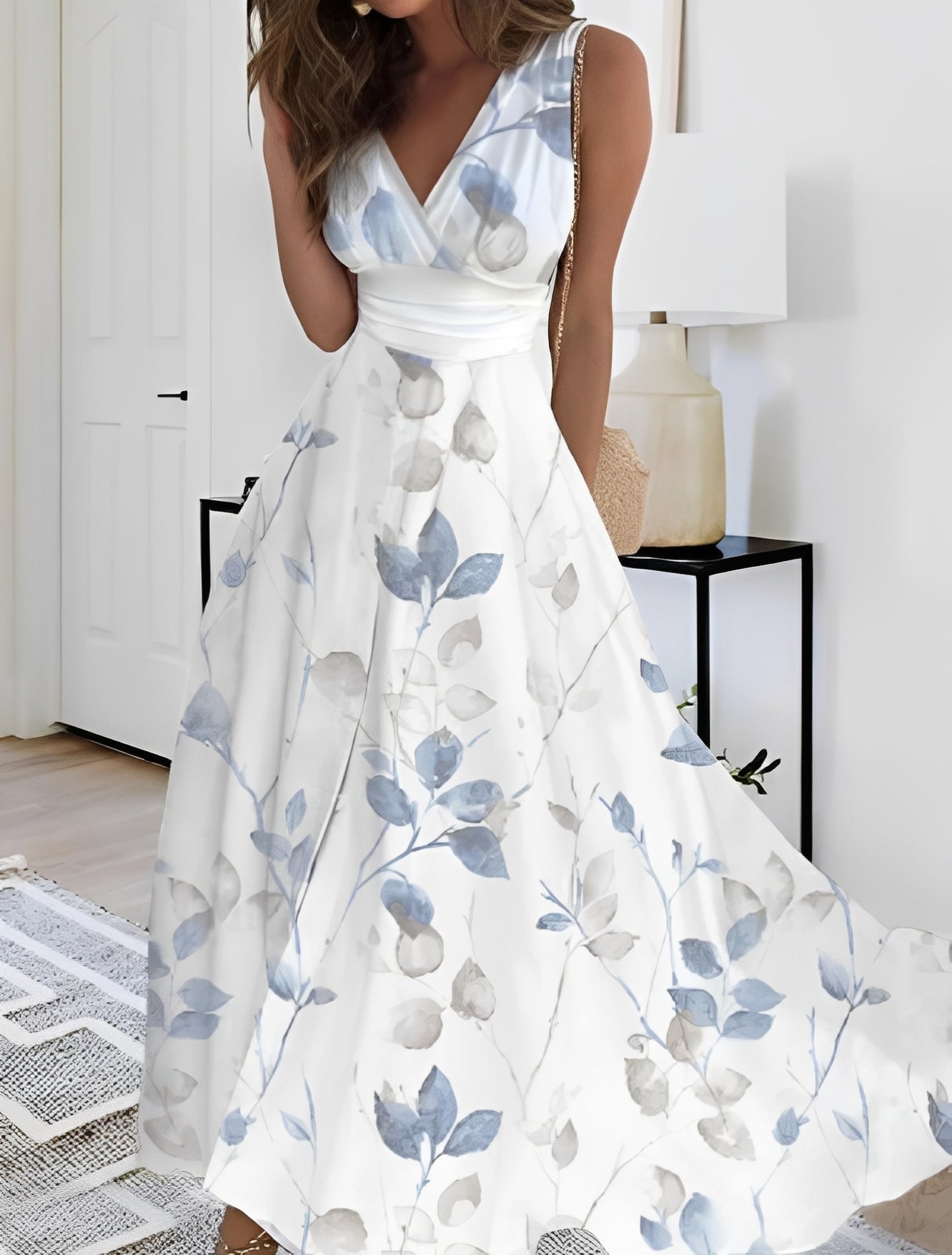 Lucie - Elegantes Maxikleid mit V-Ausschnitt und Blumenmuster für Damen