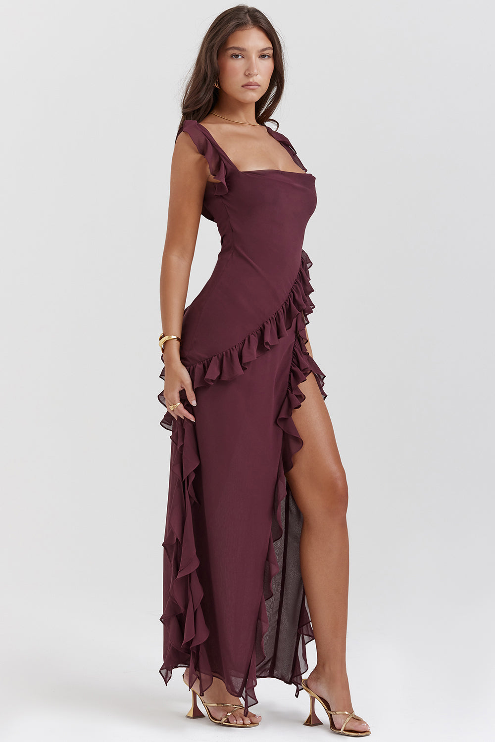 Noémie – Kleid mit Rüschen und Ausschnitt