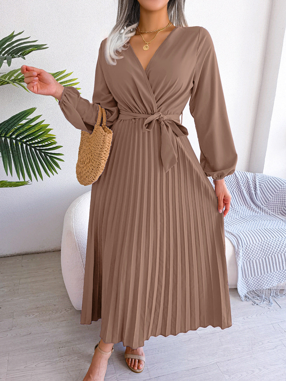 Alicia - Stilvolles Damen-Maxikleid mit Falten und Gürtel