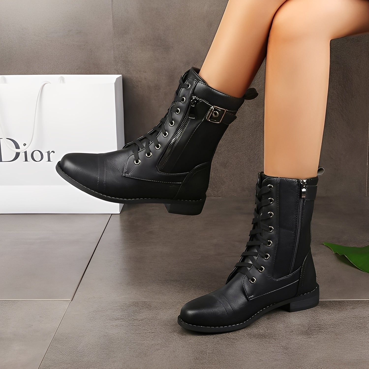 Saskia - Stylische Damenstiefeletten mit seitlichem Reißverschluss