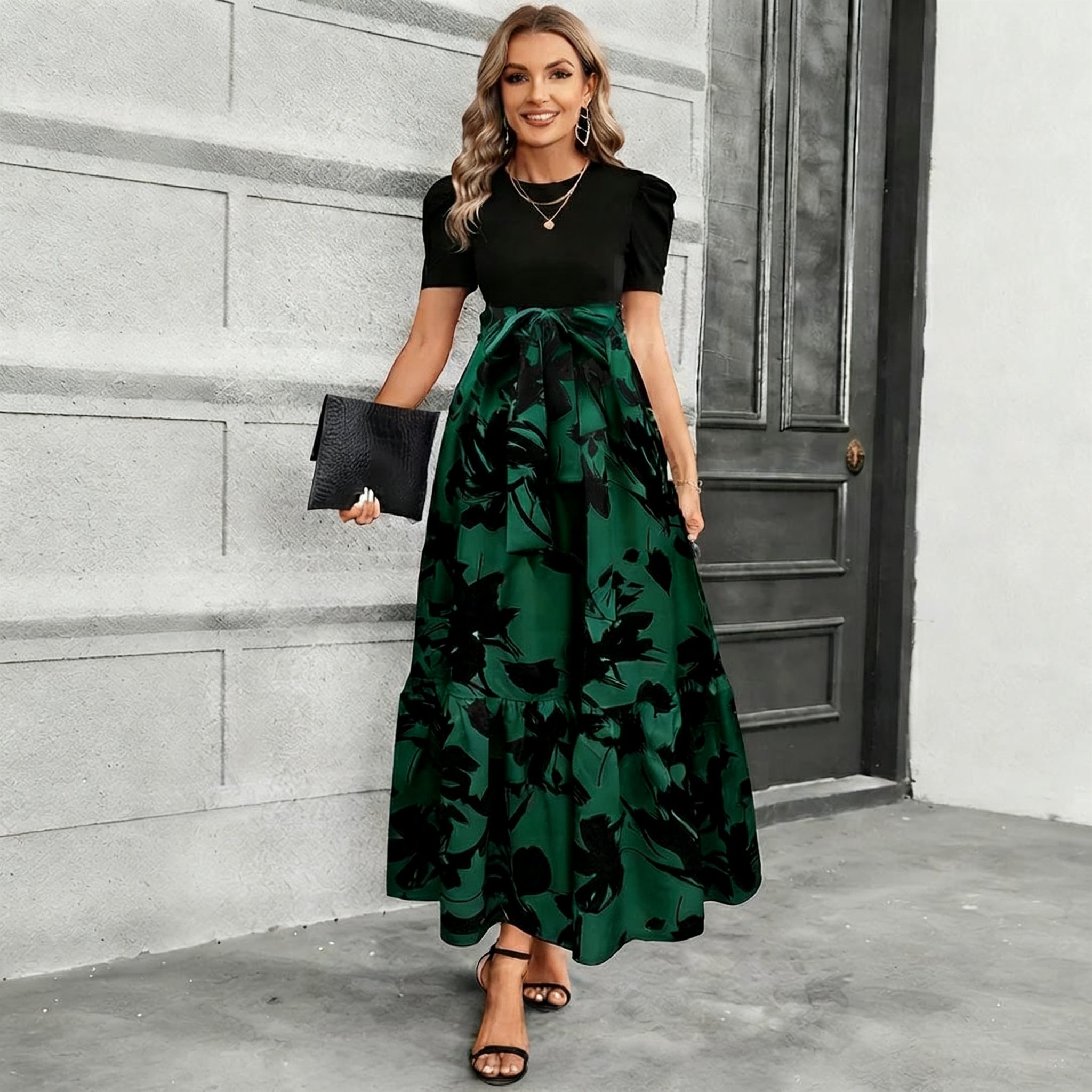 Astrid - Elegantes Kleid mit Blumenprint