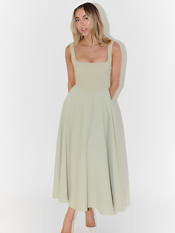 Julia - Stilvolles Midikleid mit quadratischem Ausschnitt