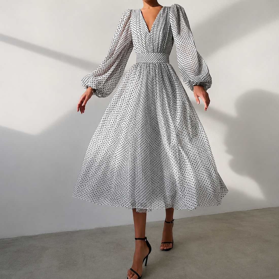 Emina - Elegantes Langarm V-Ausschnitt Kleid
