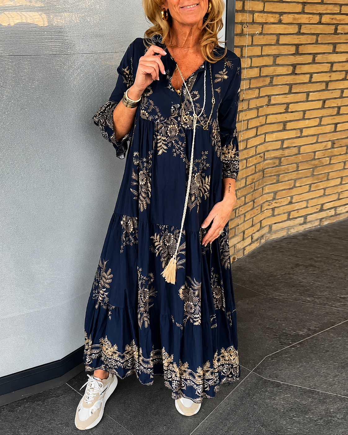 Bélise - Kleid im Retro-Look mit V-Ausschnitt