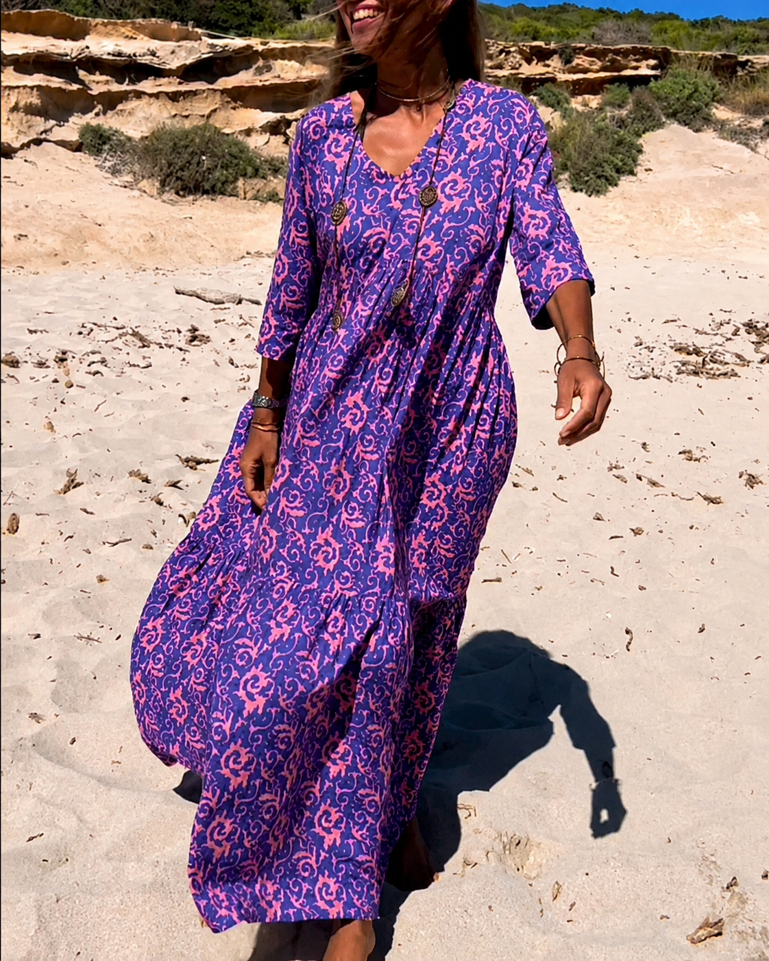 Lucienne - Elegantes Kleid mit V-Ausschnitt