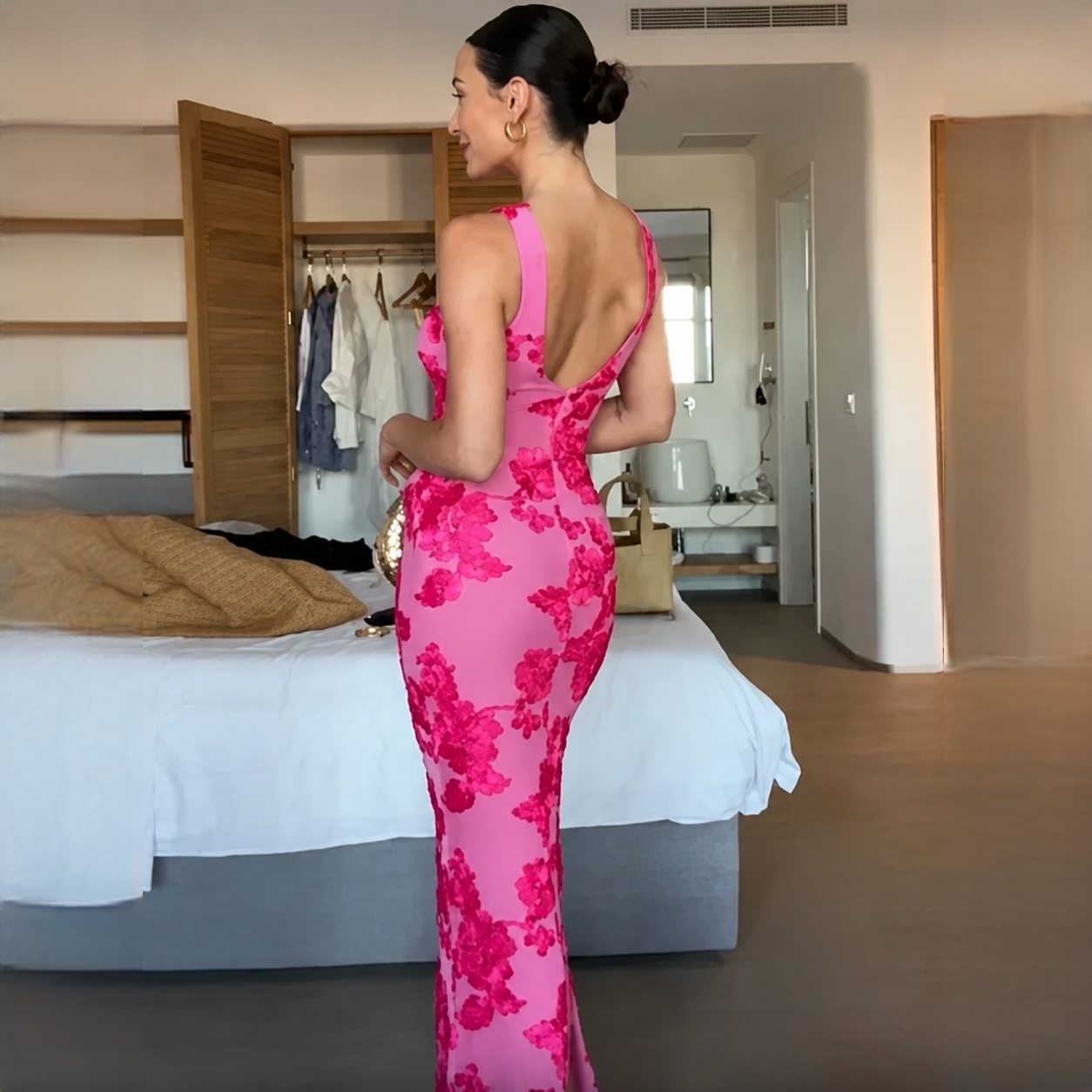 Genecia - Elegantes, fließendes Kleid in Maxilänge