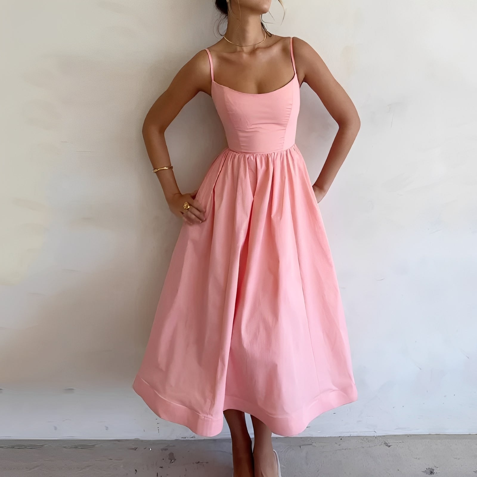Alexia - Elegantes Midikleid mit sanftem Fall für Damen