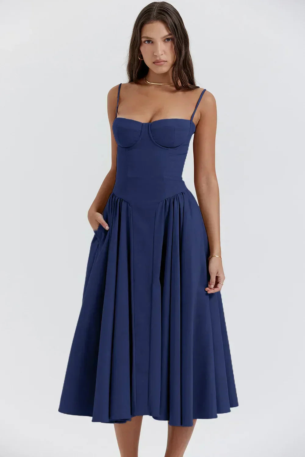 Cheri - Midikleid mit Trägern und offenem Rücken
