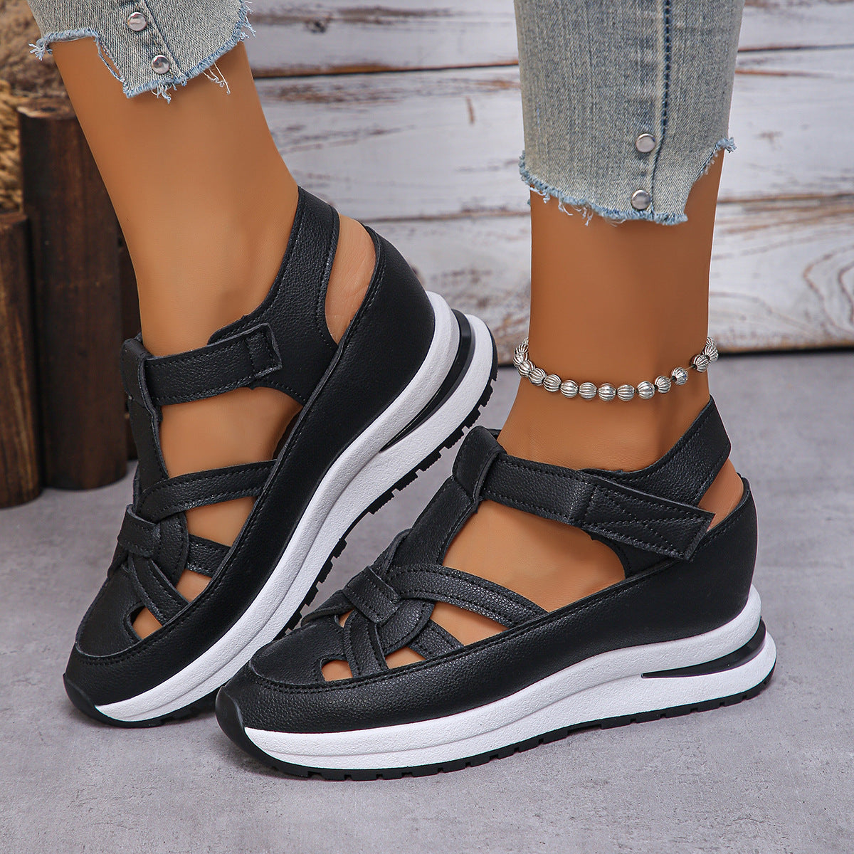 Isobelle - Bequeme Römer-Sandalen mit Damen-Keilabsatz