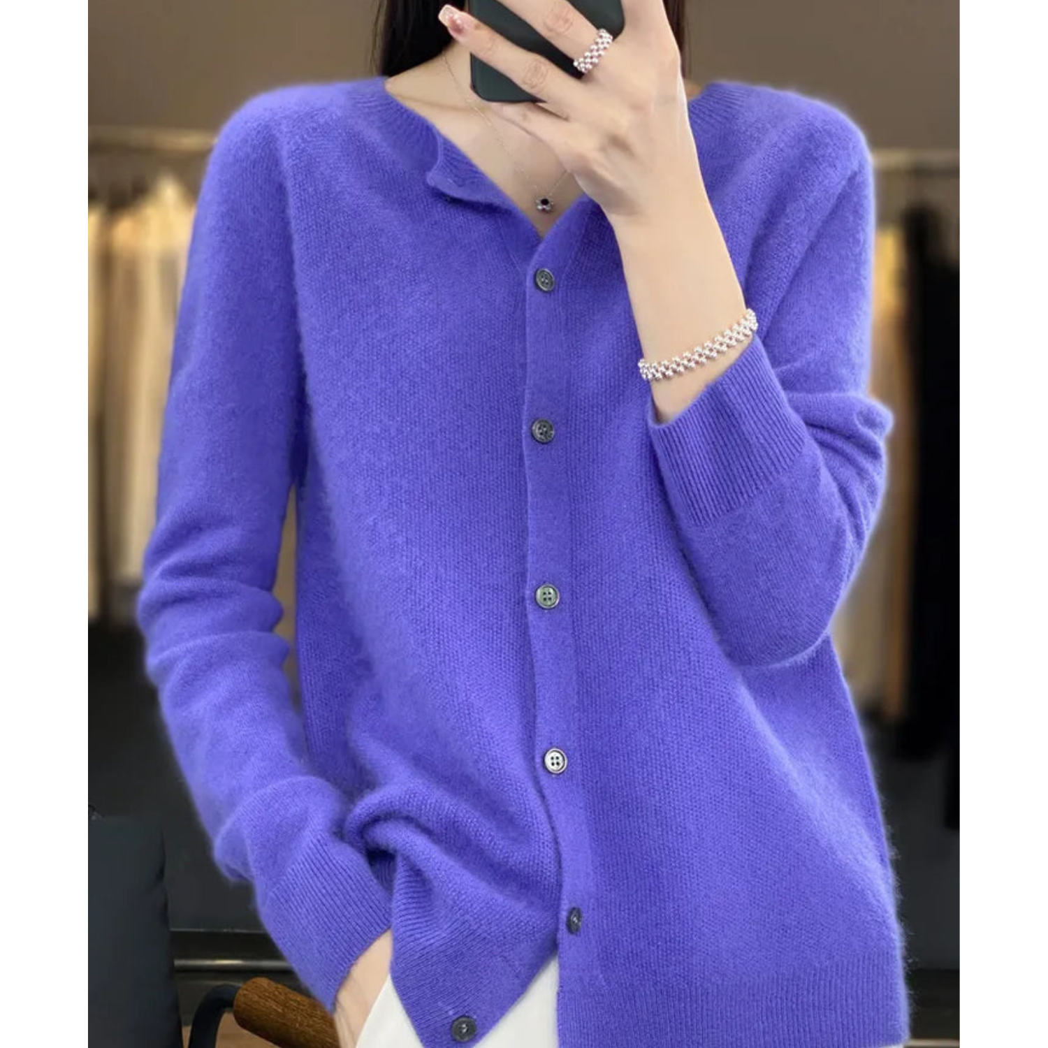 Aubry – Kuschelige, weiche Strickjacke