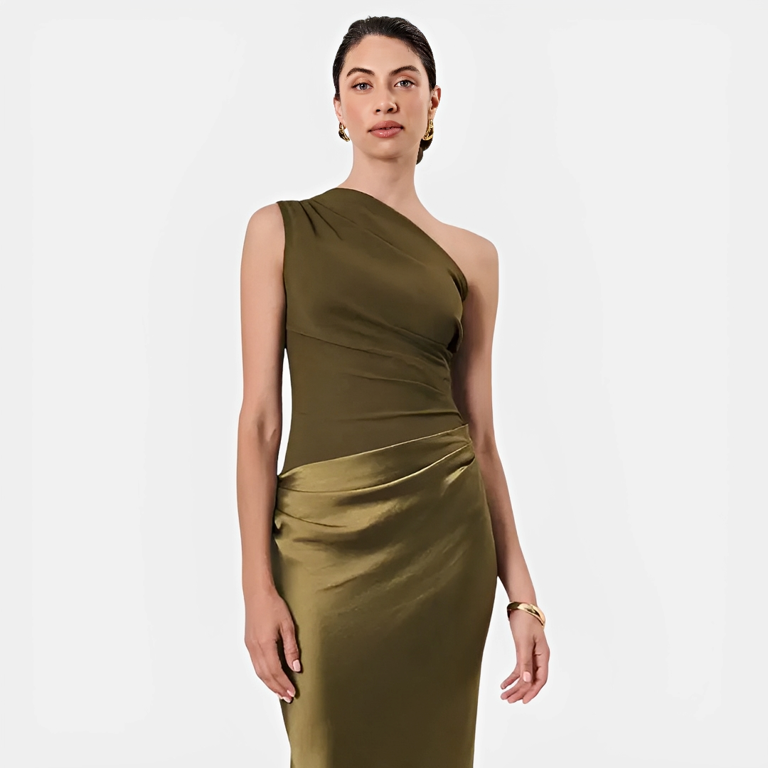 Tara – Stilvolles Kleid mit asymmetrischem Kragen und geradem Rock