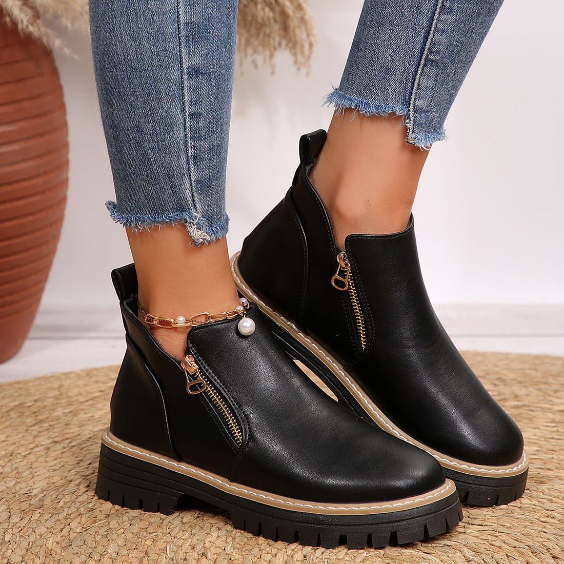 Rowanne - Zeitgemäße Damenstiefeletten mit Reißverschluss