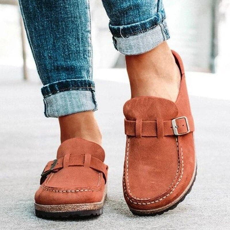 Sofie – Bequeme Damenclogs mit anpassbarem Riemen
