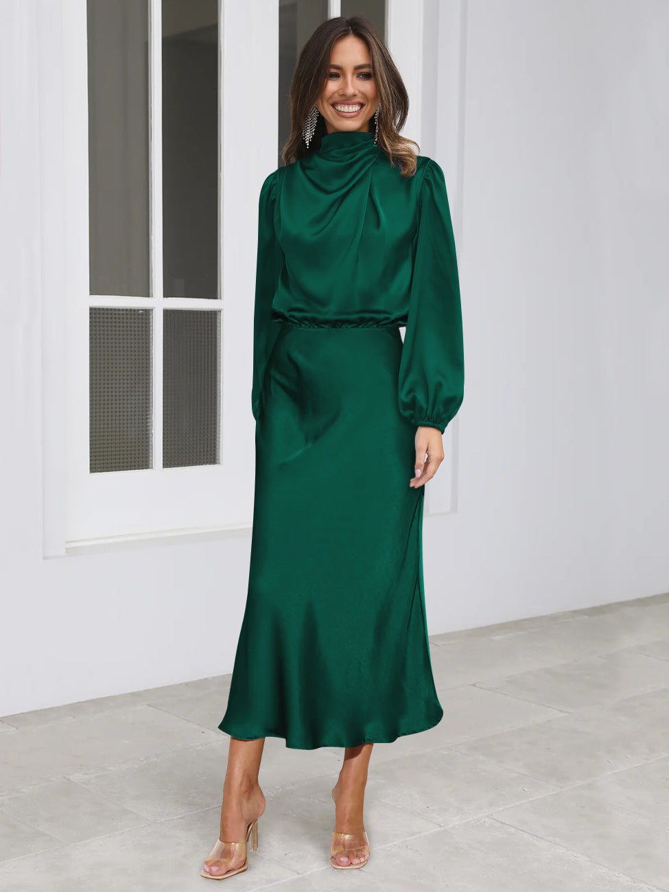 Danica - Elegantes langärmeliges Neckholderkleid für Frauen