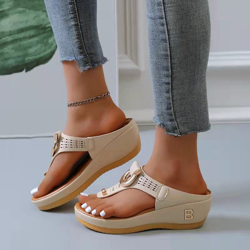 Nikka – Bequeme Strandsandalen