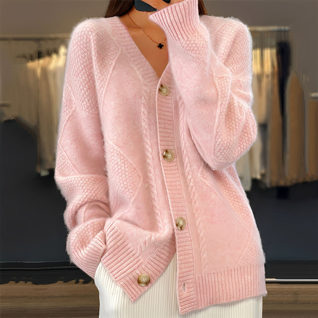 Lauren - Stilvoller Damen-Cardigan mit großen Knöpfen