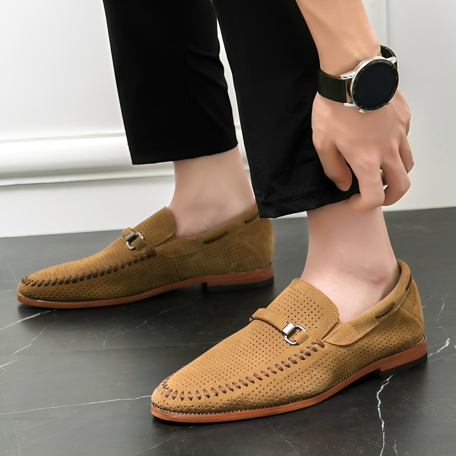 Tristan - Komfortable und modische Wildleder-Slipper für Herren