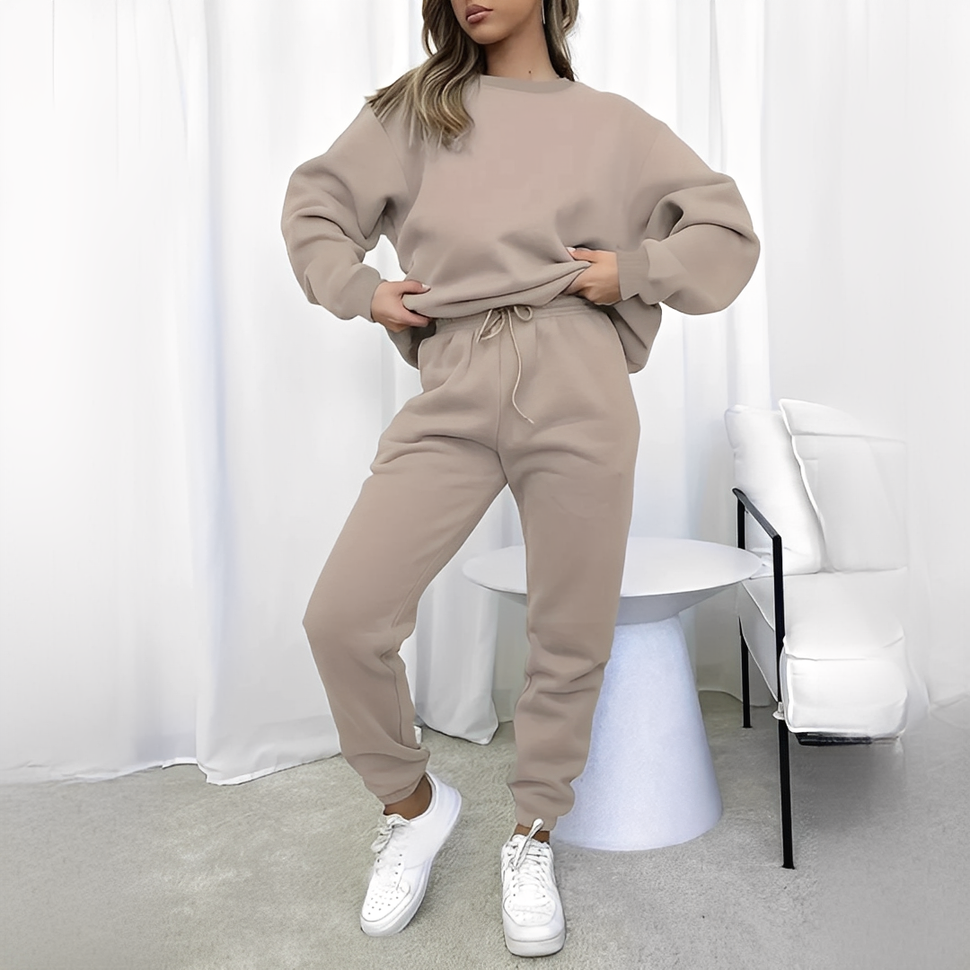 Chandrina - Frauen Set aus Pullover und bequemen Hosen