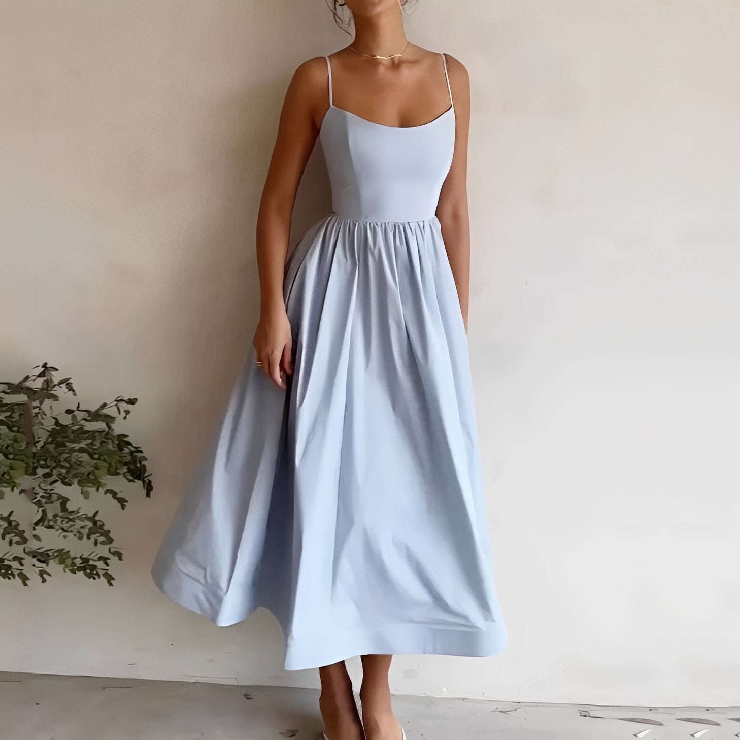 Alexia - Elegantes Midikleid mit sanftem Fall für Damen