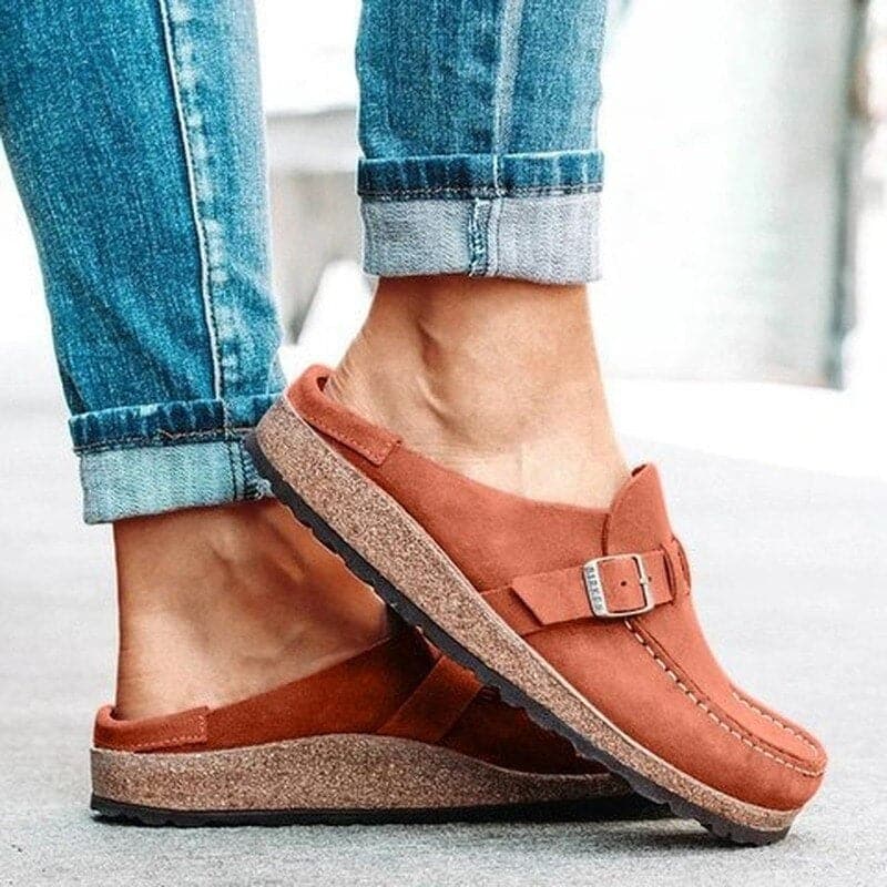 Sofie – Bequeme Damenclogs mit anpassbarem Riemen