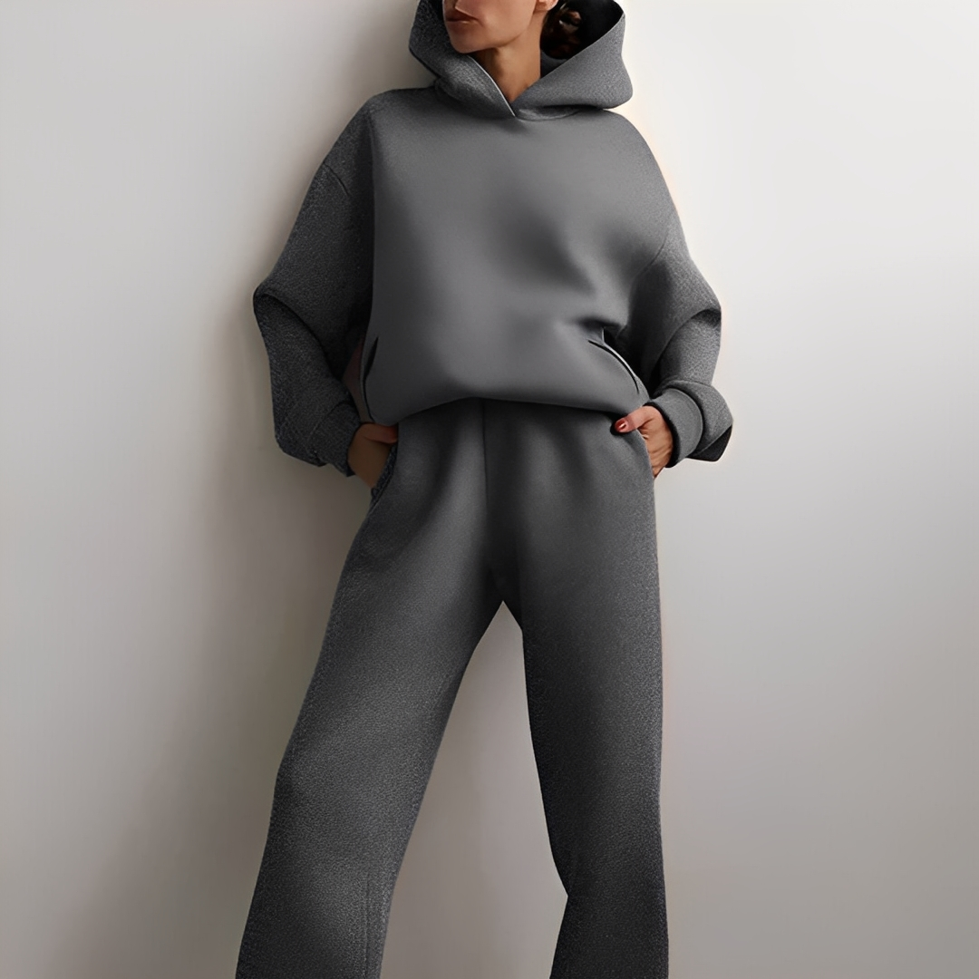 Disserre - Set aus Kapuzenpullover und Hose für Frauen