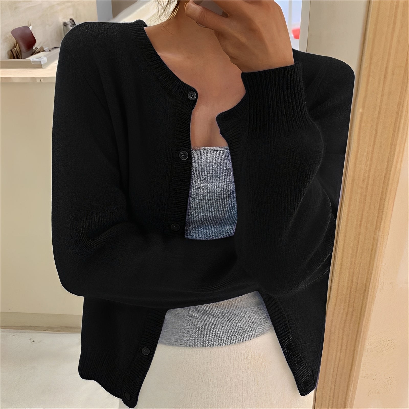 Millie - Zeitgemäße Damen-Strickjacke