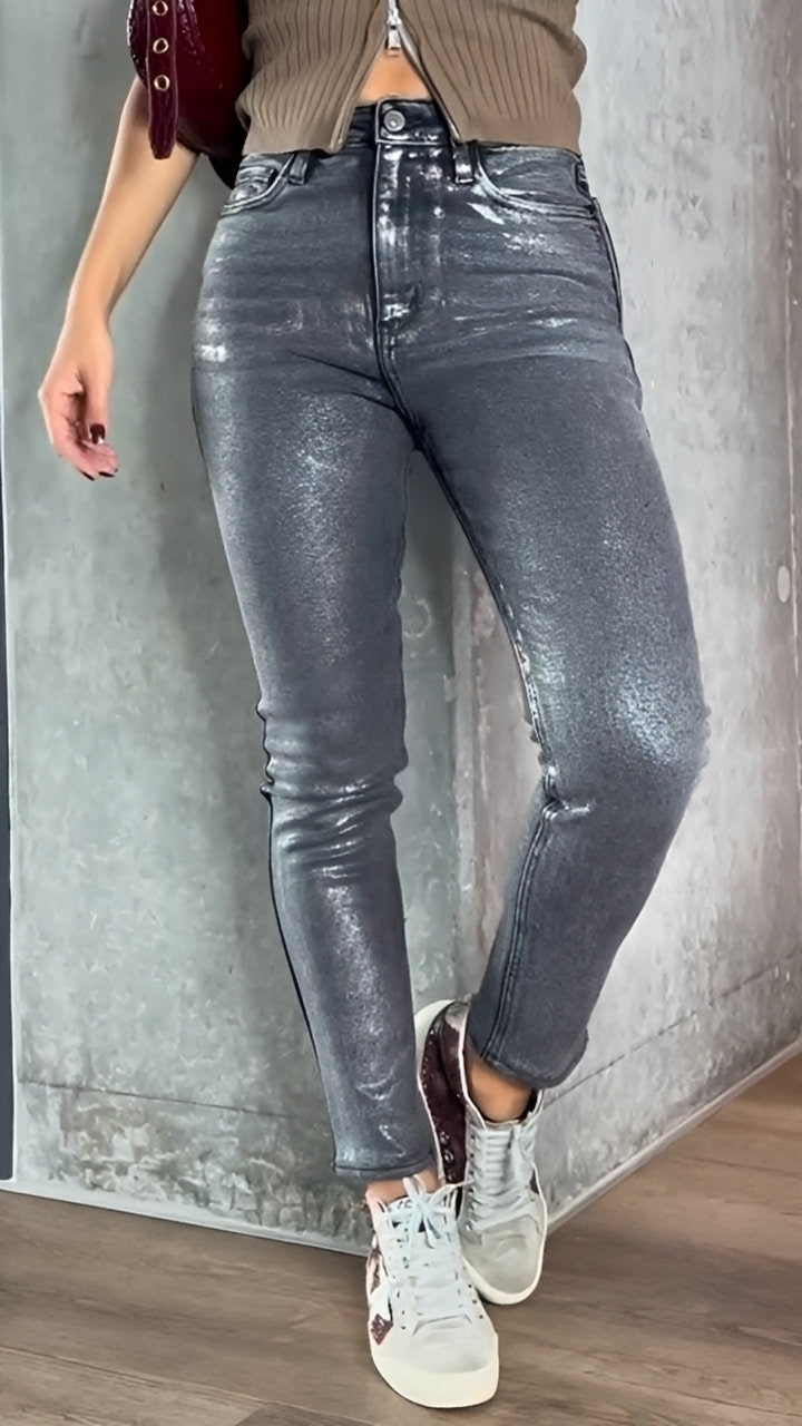 Bethany - Stilvolle, glänzende Skinny-Jeans für Damen