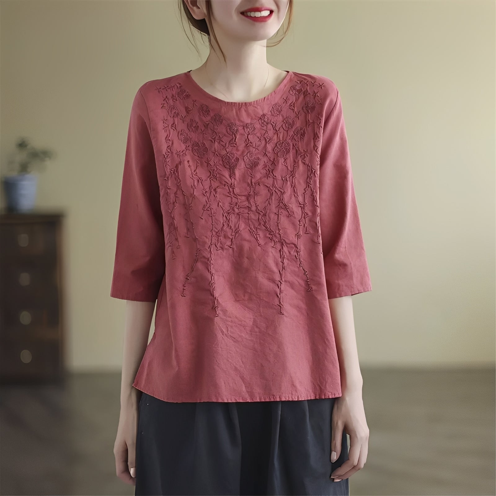 Amelia - Elegante bestickte Blusen mit halblangen Ärmeln für Frauen