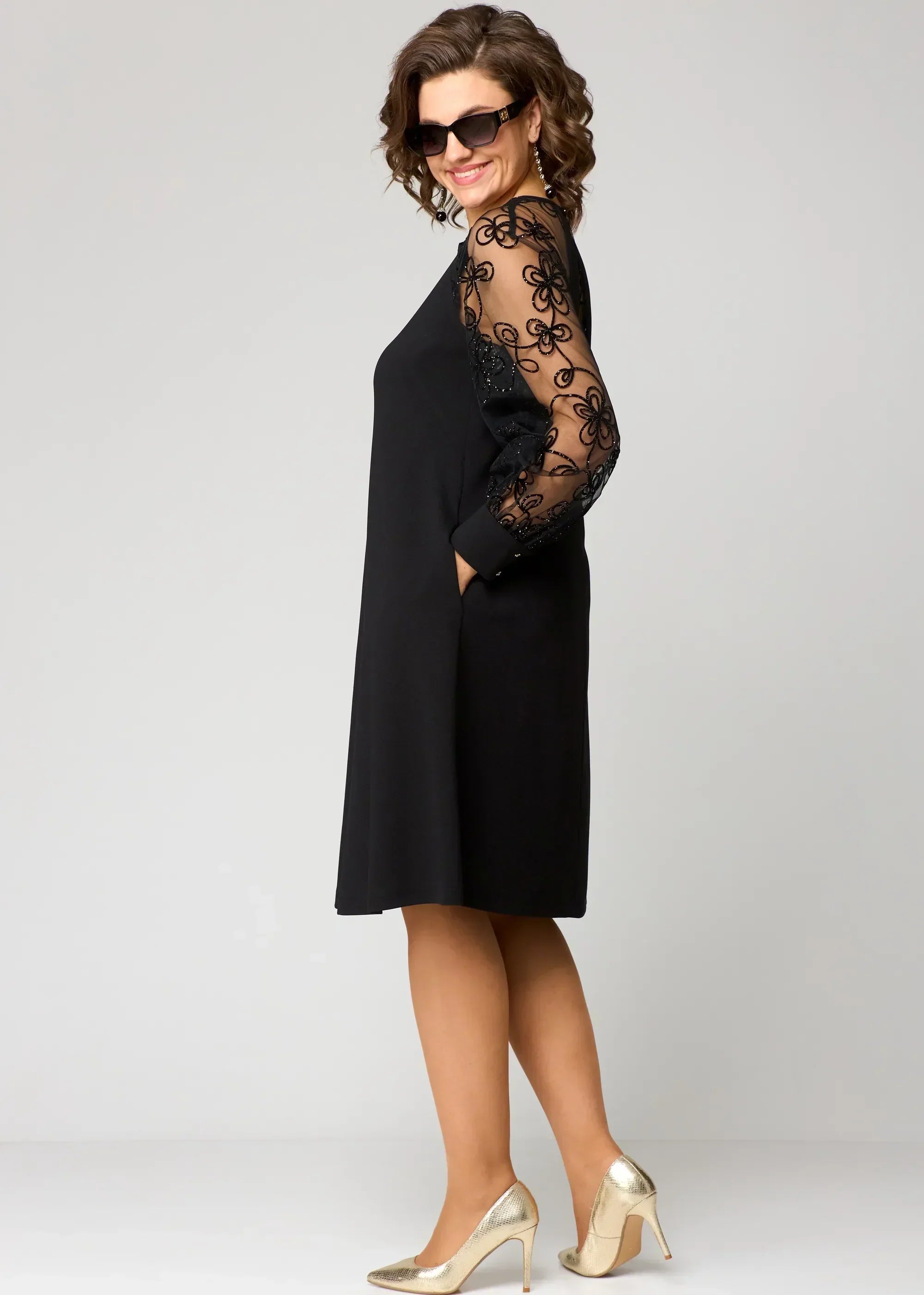 Gabrielle - A-Linien Kleid mit bestickten Mesh-Ärmeln