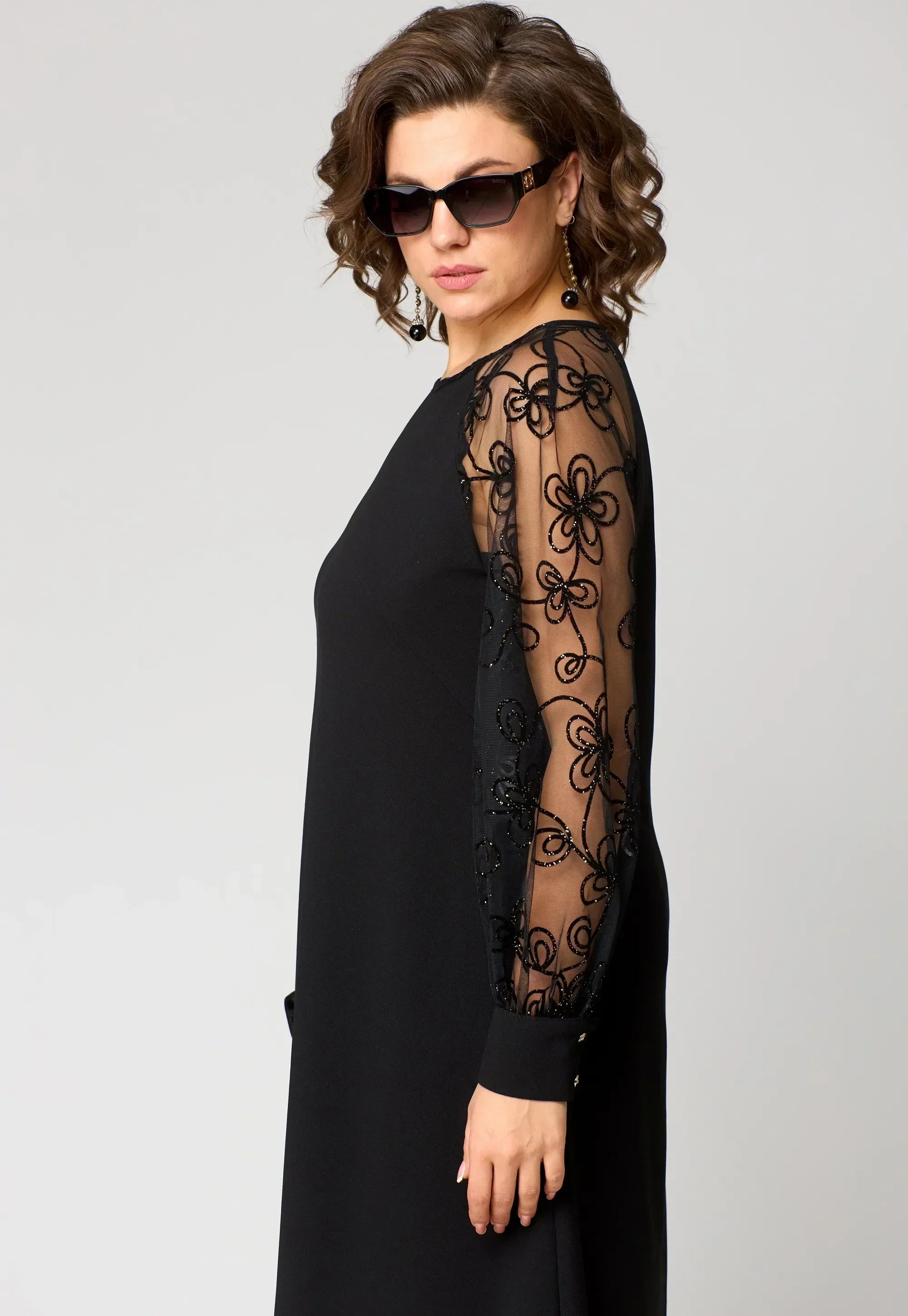 Gabrielle - A-Linien Kleid mit bestickten Mesh-Ärmeln