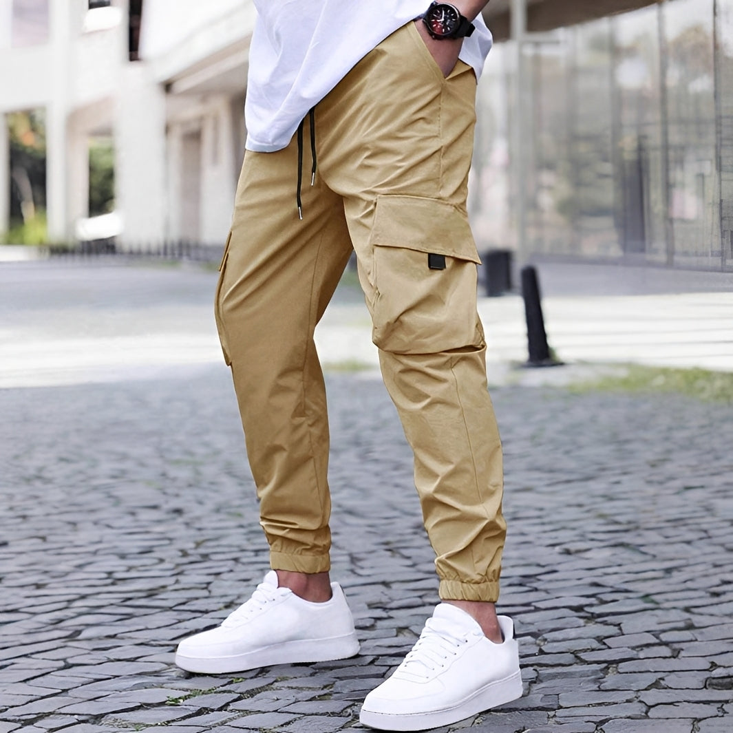 Ollie - Bequeme und wandelbare Cargo-Jogginghose für Herren