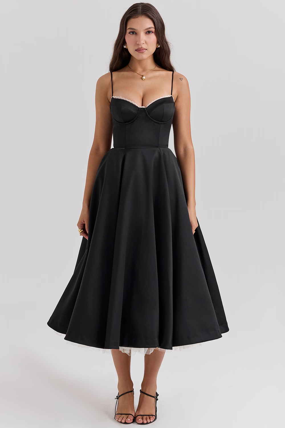 Leona - Edles Satin-Kleid für feierliche Anlässe