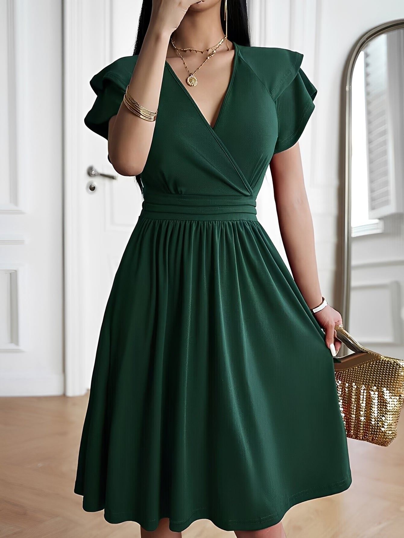 Laura - Stylisches Kleid mit V-Ausschnitt für Frauen