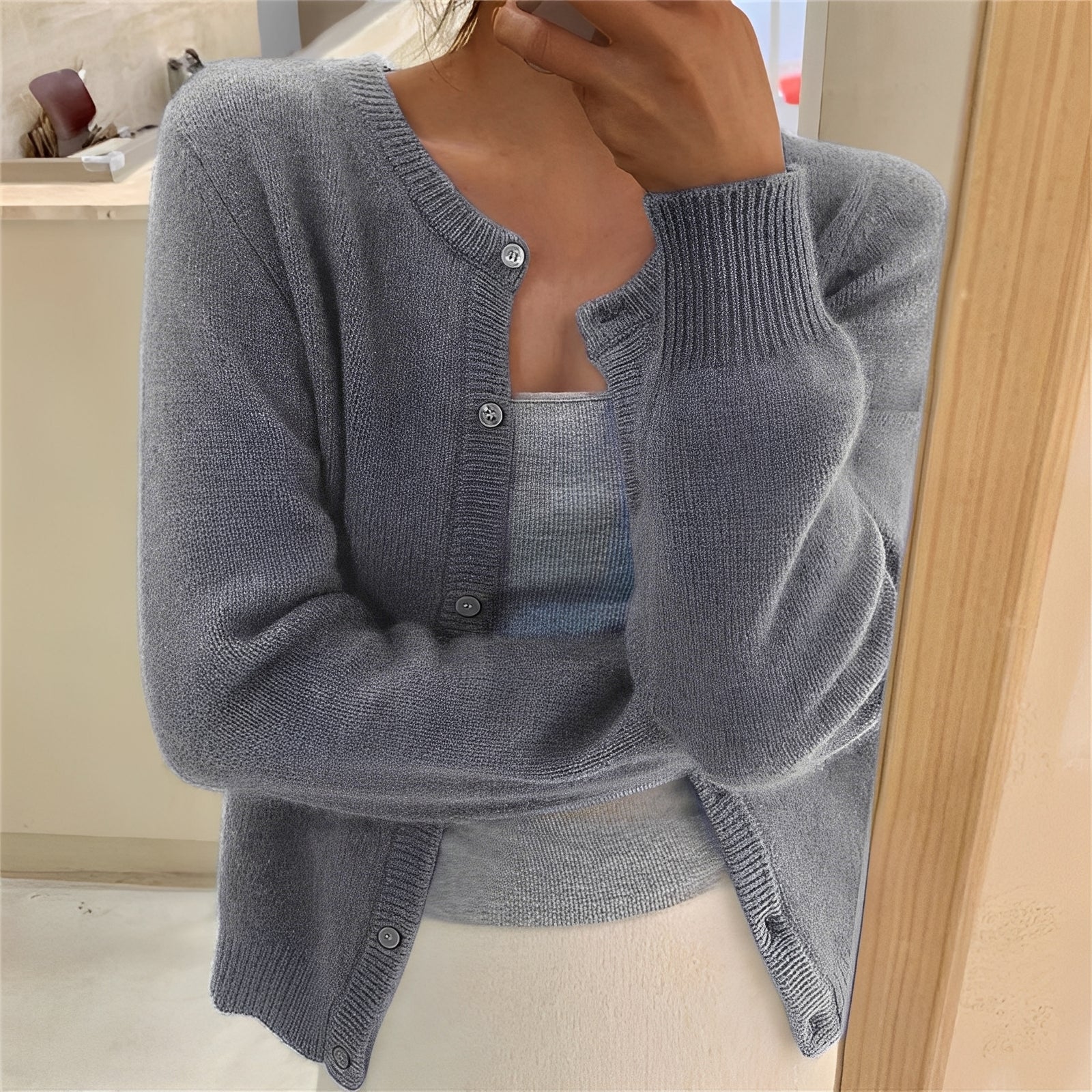 Millie - Zeitgemäße Damen-Strickjacke