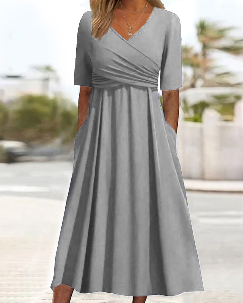 Carys - Kurzes Wickelkleid mit Ärmeln