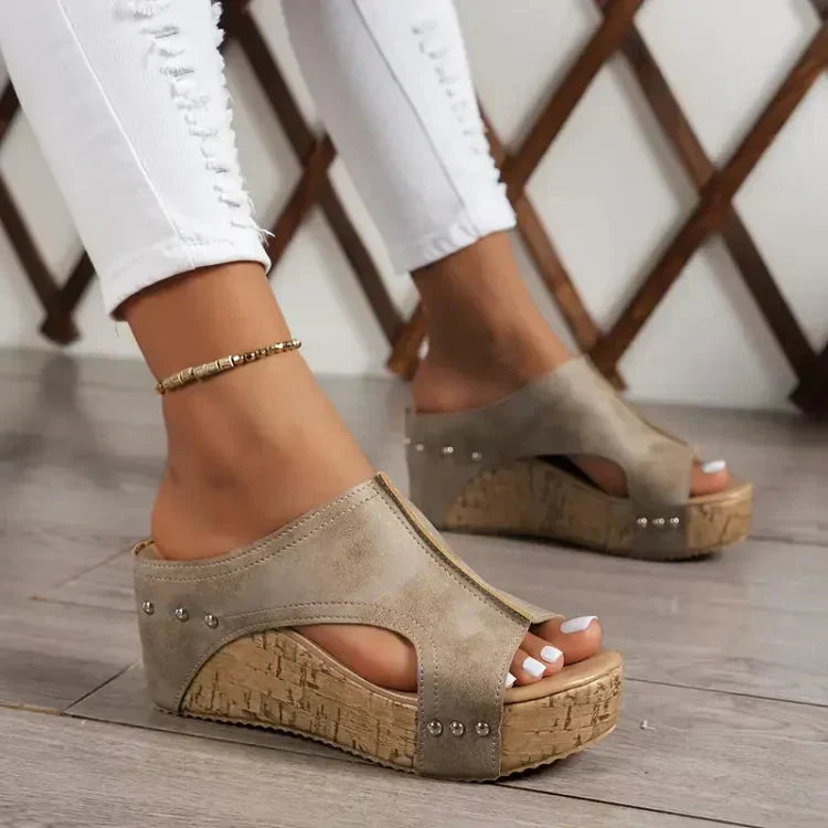 Luna - Plateau-Sandalen mit trendigem Stil