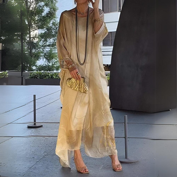 Aurora – Stilvolles Seidenkleid aus zartem Chiffon hergestellt