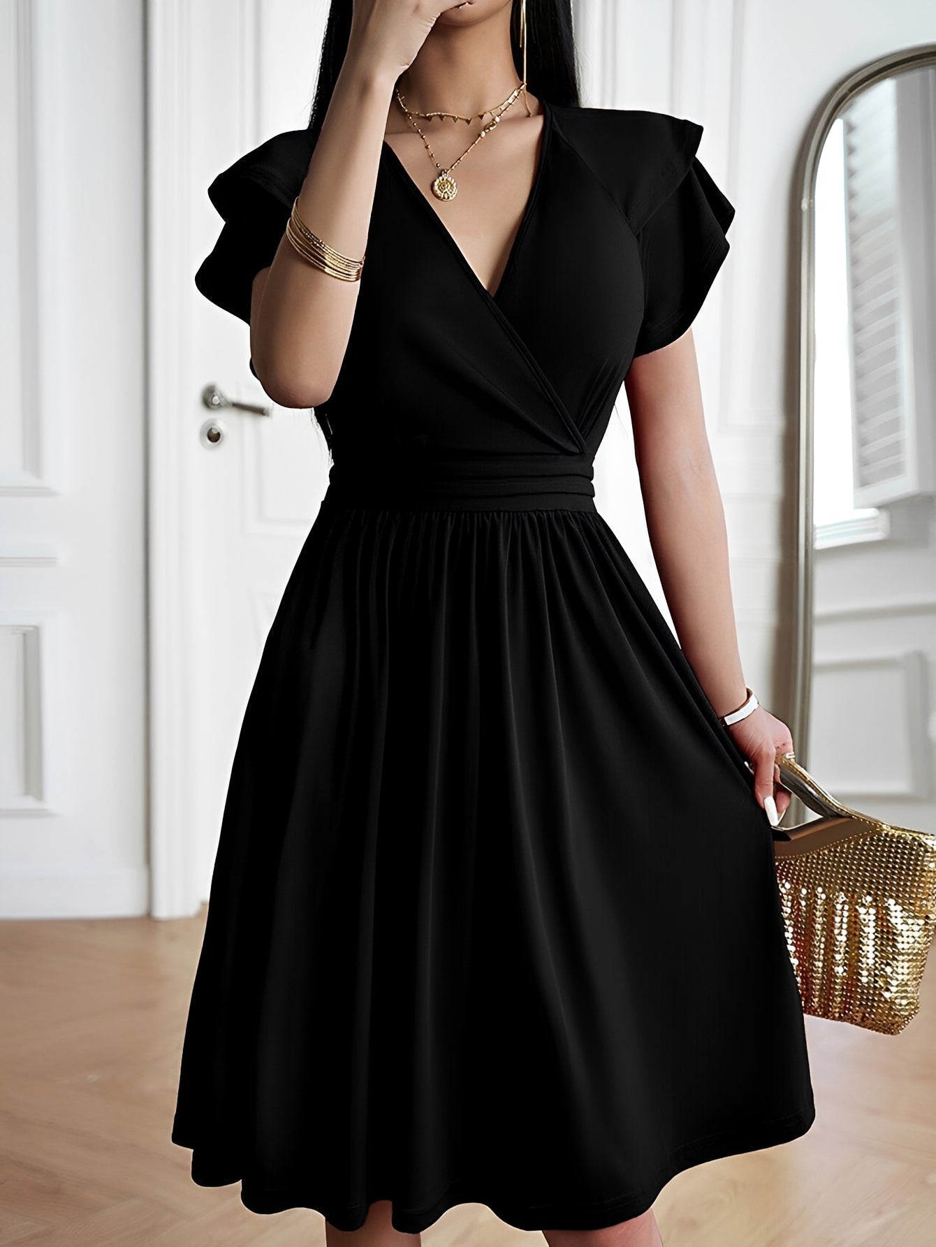 Laura - Stylisches Kleid mit V-Ausschnitt für Frauen