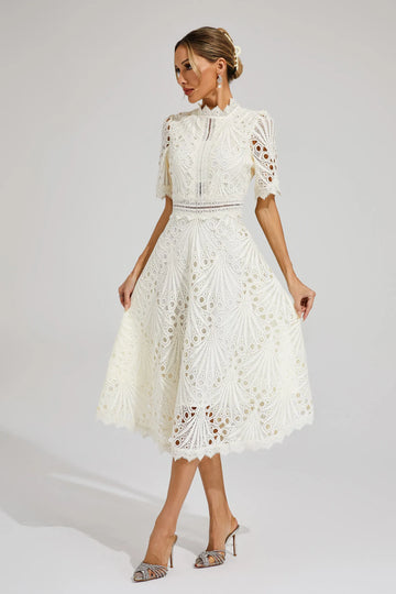 Pierre - Midi-Kleid mit Spitze und Raffinesse