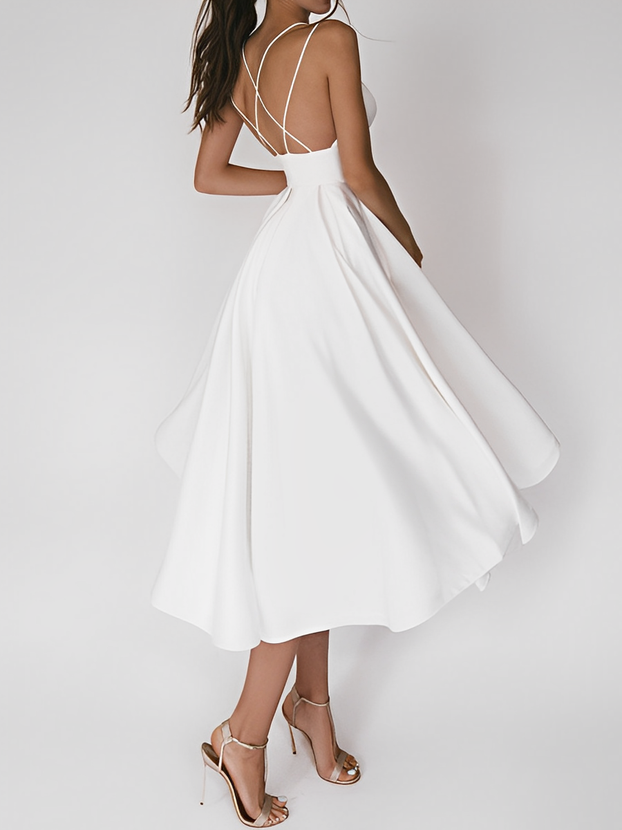 Colline – Feminine Sommerkleider mit schmalen Trägern für sonnige Tage
