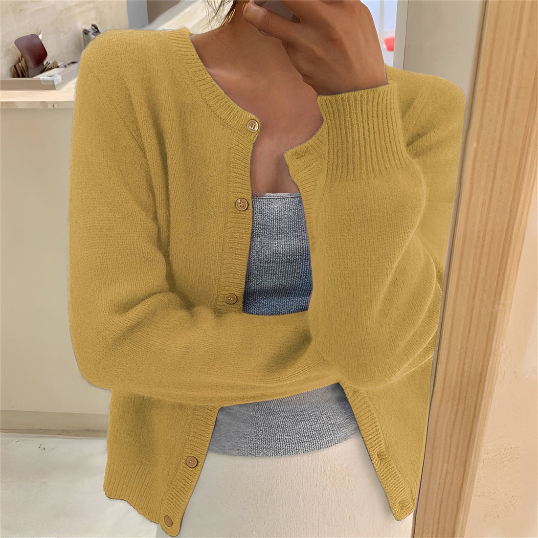 Millie - Zeitgemäße Damen-Strickjacke