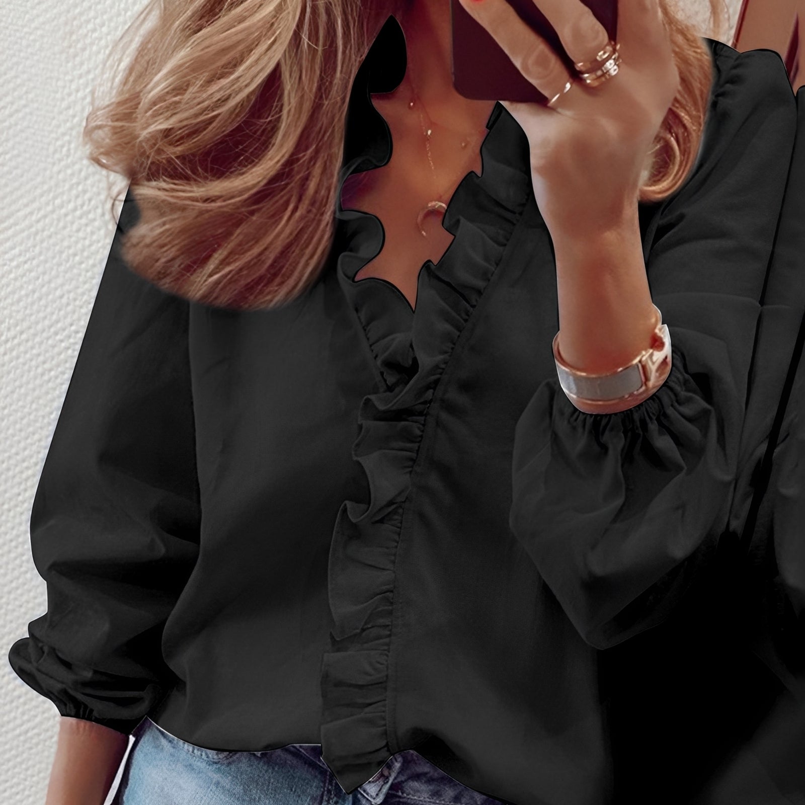Martha - Elegante Bluse mit Rüschen und V-Ausschnitt für Frauen